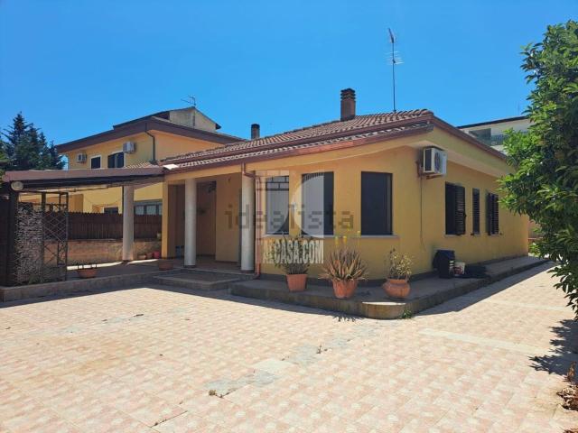 Casa in vendita a Calabria, Crotone