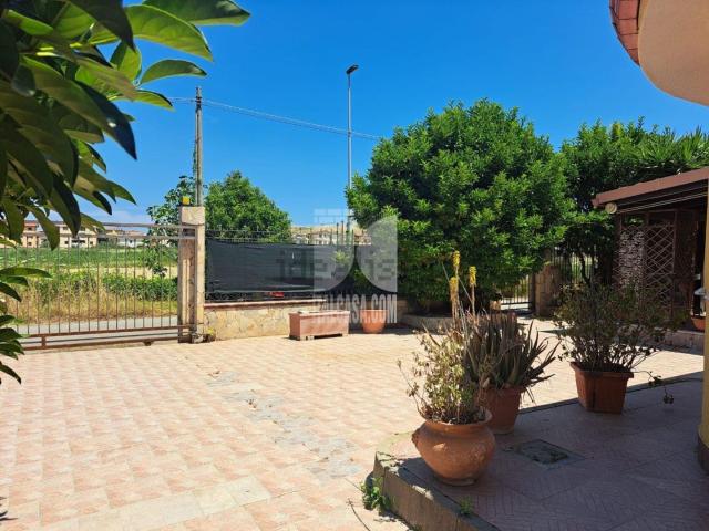 Casa in vendita a Calabria, Crotone