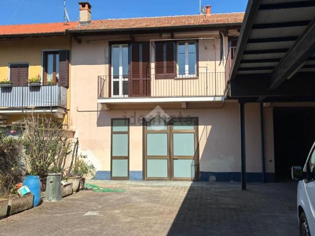 Casa in vendita a Corbetta, Milano