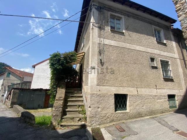 Casa in vendita a Avosso, Casella