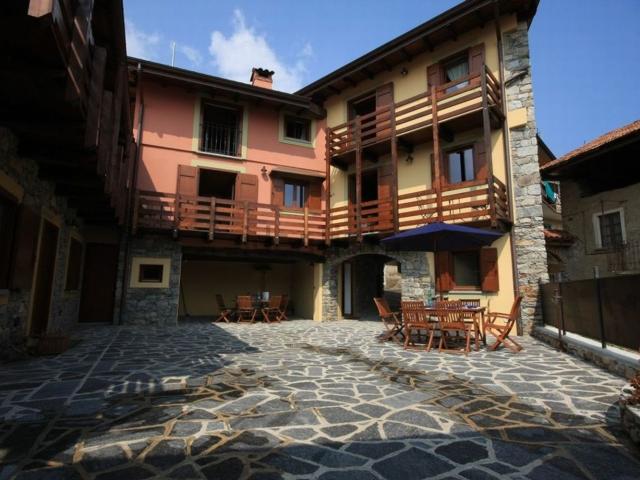 Casa in vendita a Fosseno, Nebbiuno