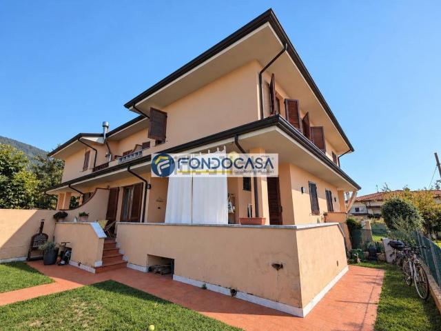 Casa in vendita a Ponterosso, Pietrasanta