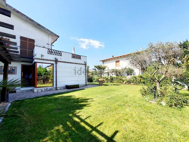 Casa in vendita a Portonetti, Luni