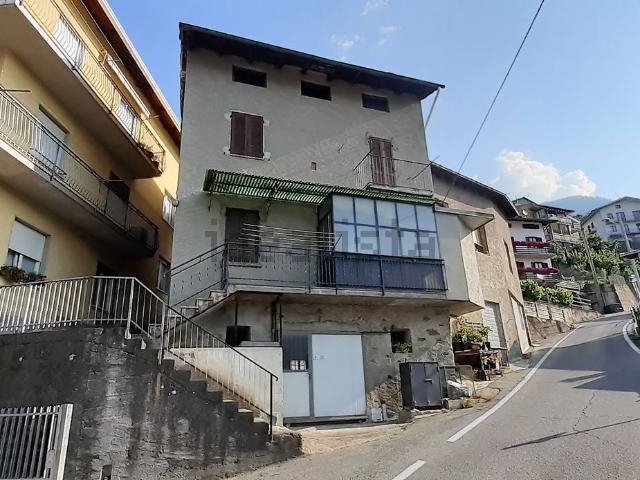 Casa in vendita a Montagna In Valtellina, Lombardia