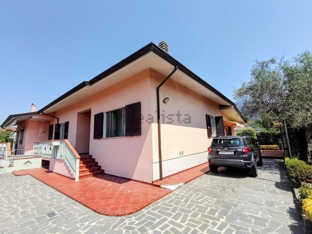 Casa in vendita a Romagnano, Marina Di Massa