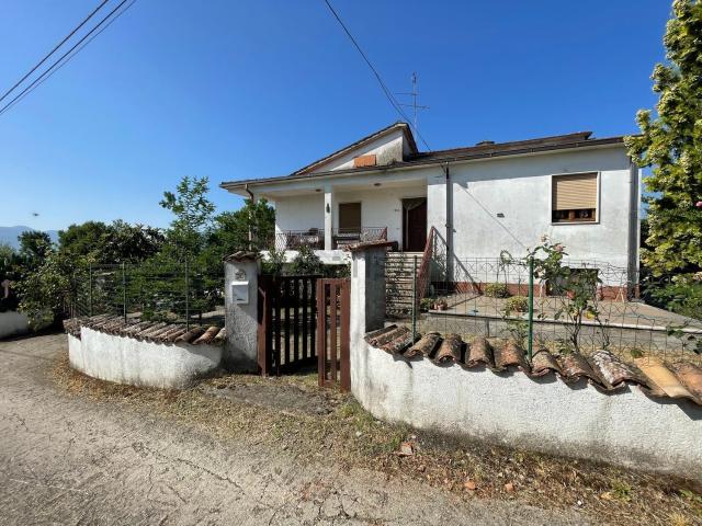 Casa in vendita a Ceccano, Lazio