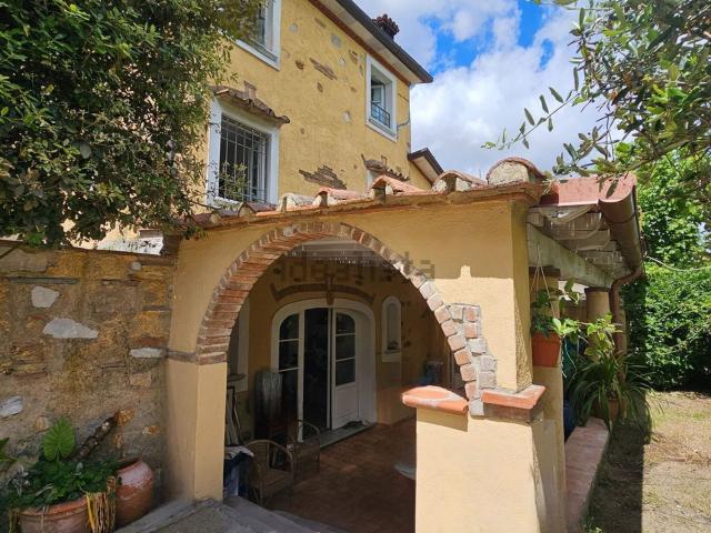 Casa in vendita a Vaiana, Forte Dei Marmi