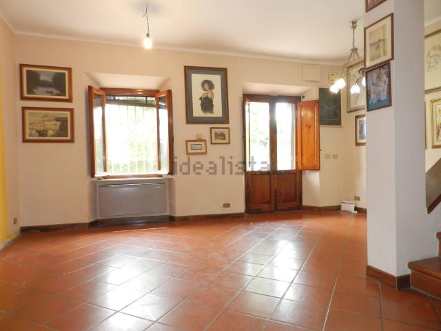 Casa in vendita a Ponte San Pietro, Bagni Di Lucca Ponte