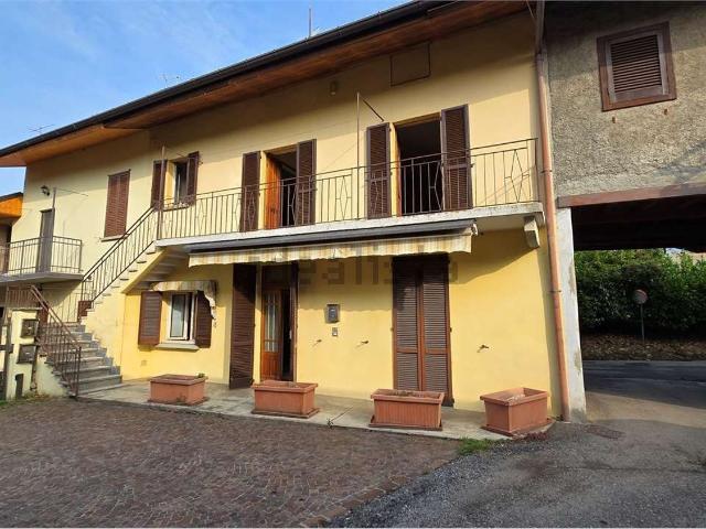 Casa in vendita a Inarzo, Varese