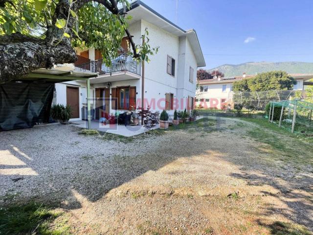 Casa in vendita a Chiuppano, Veneto