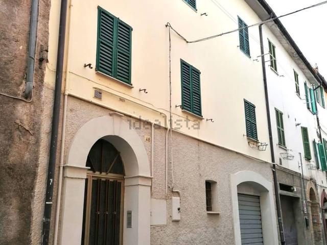 Casa in vendita a Centro, Marche