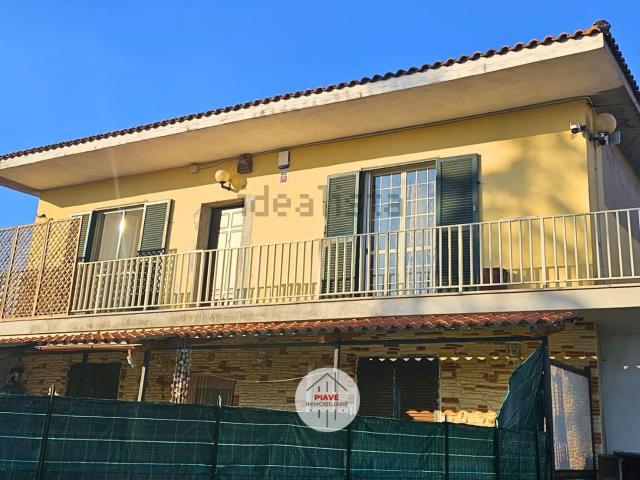 Casa in vendita a Lampione, Aprilia