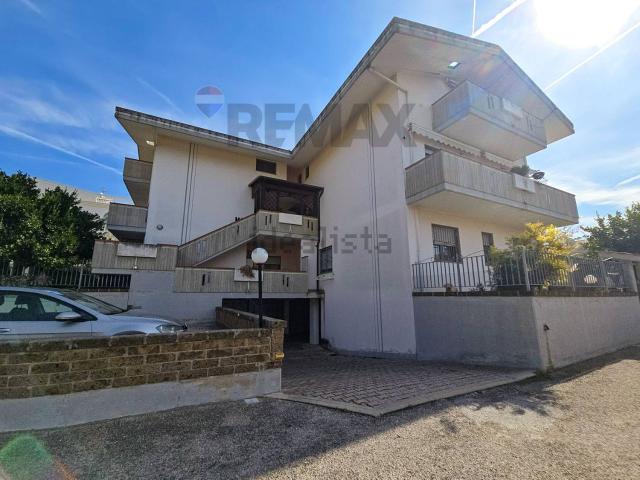Casa in vendita a Città Sant'Angelo, Pescara