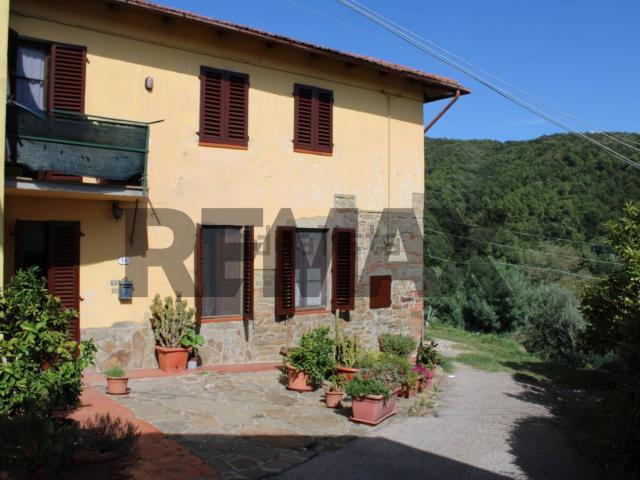 Casa in vendita a Vitolini, Vinci