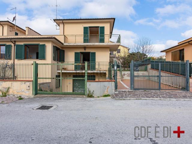 Casa in vendita a Frasso Sabino, Lazio