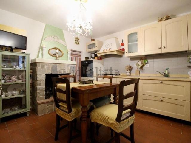 Casa in vendita a Il Bettarello, Vernio