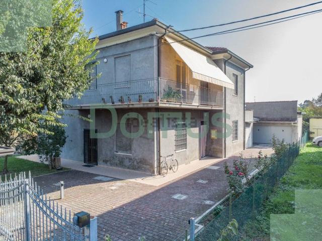 Casa in vendita a Villanova, Forlì