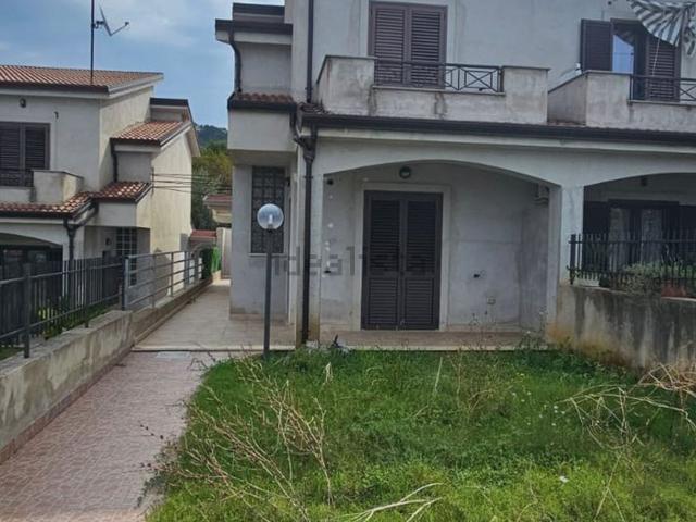Casa in vendita a Calabria, Cosenza