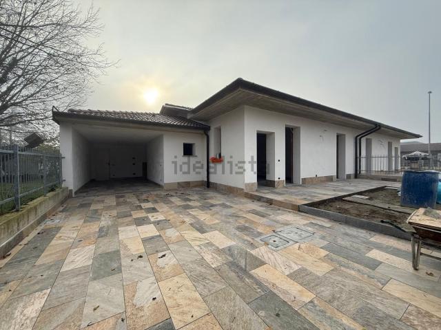 Casa in vendita a Casa Cairola, Landriano