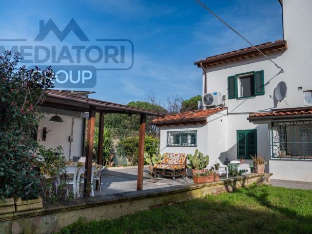 Casa in vendita a Porta a Lucca, Pisa