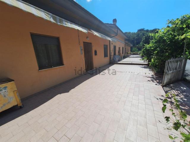 Casa in vendita a Cèsolo, Marche
