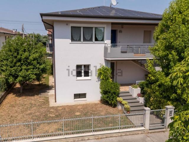 Casa in vendita a Zimella, Veneto
