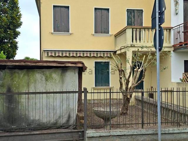 Casa in vendita a Dolo, Veneto