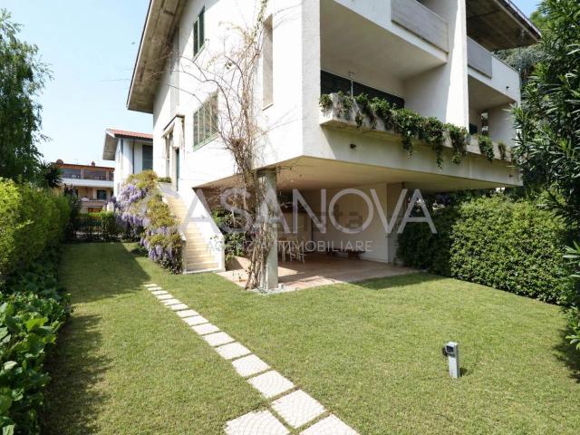 Casa in vendita a Unione dei Comuni della Val Vibrata, Tortoreto