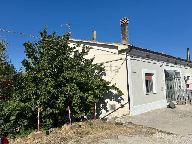 Casa in vendita a San Giacomo, Scerni