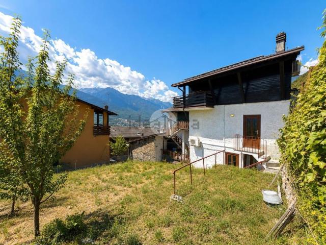 Casa in vendita a Montagna In Valtellina, Lombardia