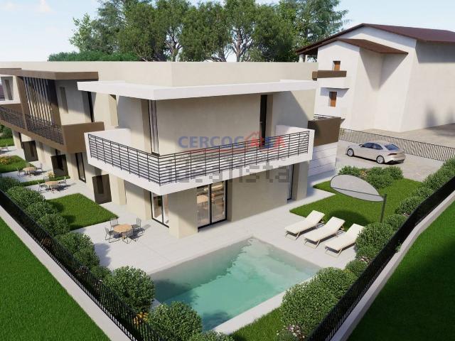 Casa in vendita a Desenzano Del Garda, Lombardia