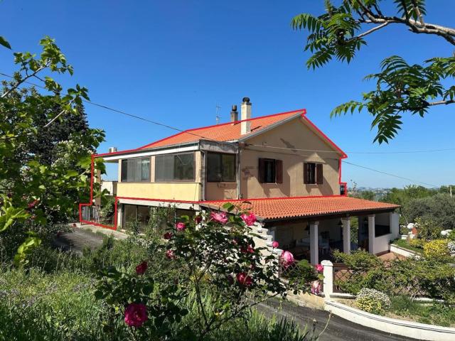 Casa in vendita a San Valentino In Abruzzo, Abruzzo