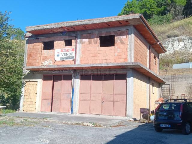 Casa in vendita a Spirito Santo, Enna