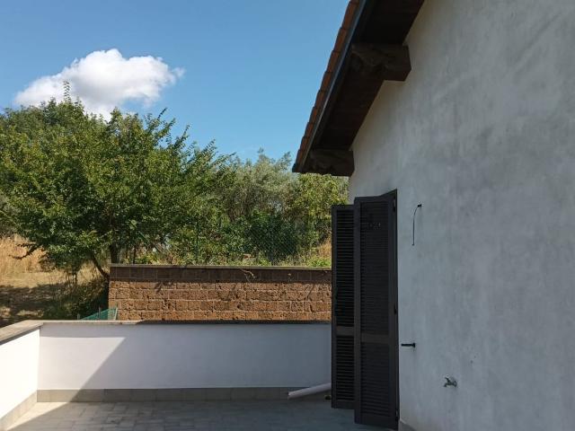 Casa in vendita a Tre Croci, Vetralla