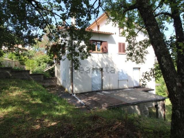 Casa in vendita a Rocca Sinibalda, Lazio