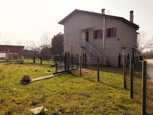 Casa in vendita a Valdobbiadene, Veneto