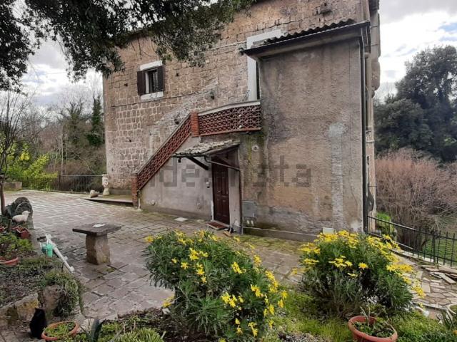 Casa in vendita a Viterbo, Lazio