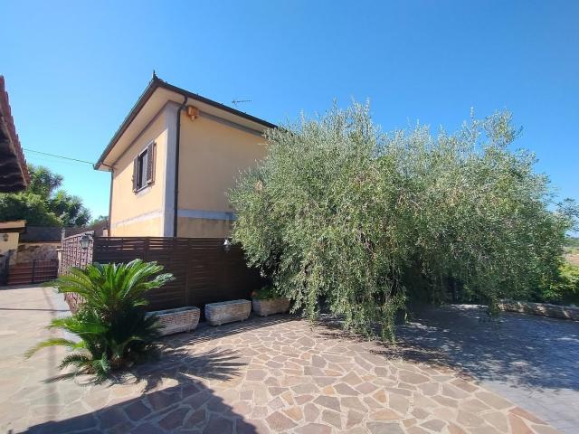 Casa in vendita a Velletri, Roma Capitale