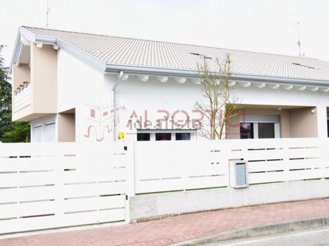 Casa in vendita a Fossò, Veneto