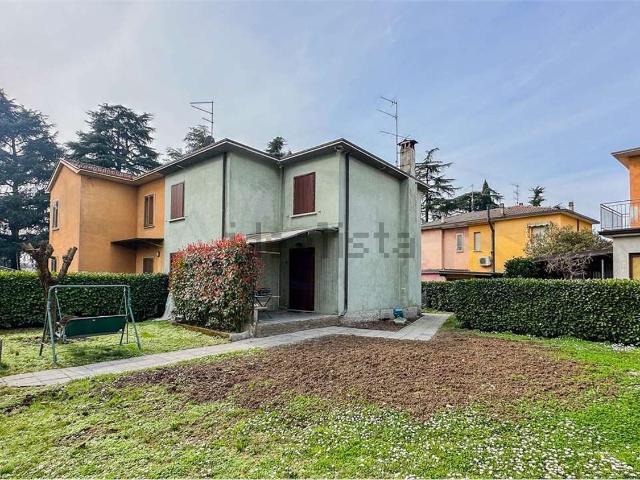 Casa in vendita a Zona Ovest, Brescia