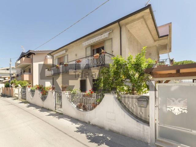 Casa in vendita a Montesilvano, Abruzzo