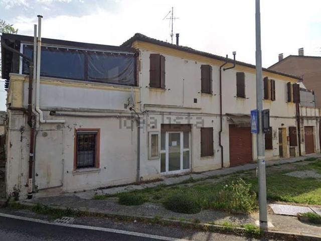Casa in vendita a Ferrara, Reggio Emilia