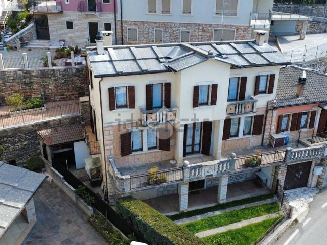 Casa in vendita a Bosco Chiesanuova, Veneto