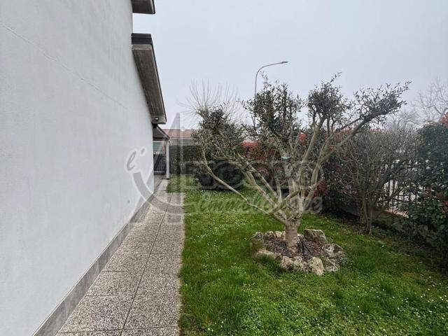 Casa in vendita a Occhiobello, Veneto