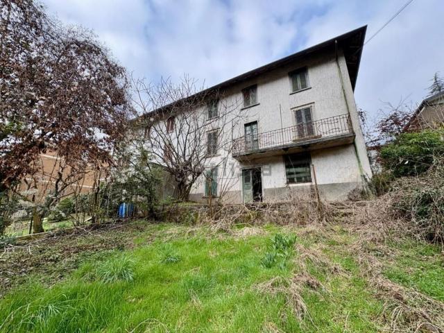 Casa in vendita a Cene, Lombardia