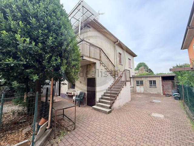 Casa in vendita a Cavaria, Cavaria con Premezzo