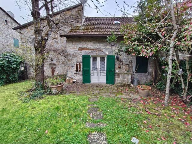 Casa in vendita a Appennino Reggiano, Re