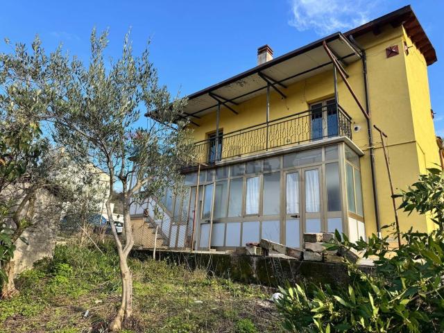 Casa in vendita a Lettomanoppello, Abruzzo