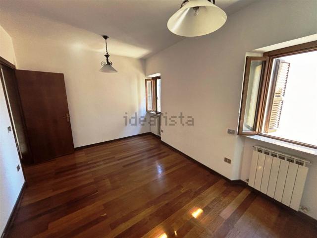 Casa in vendita a Settempeda, Marche