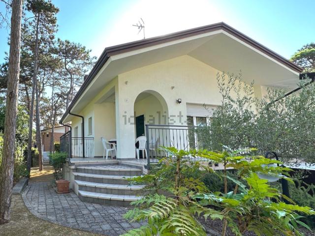 Casa in vendita a Lignano Pineta